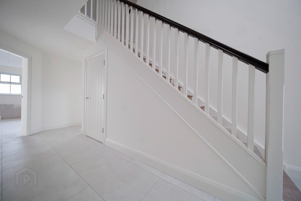 2 Esker Road 8 of 47