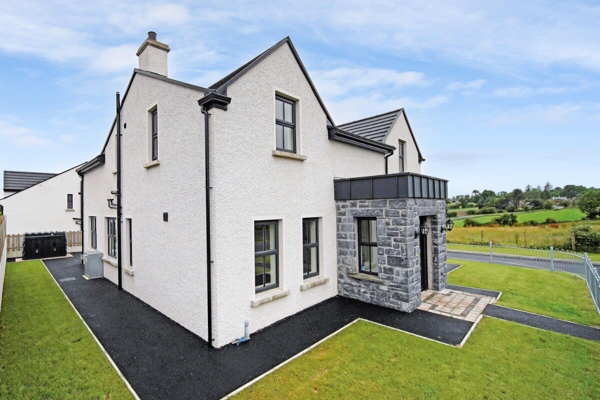 2 Esker Road 4 of 47