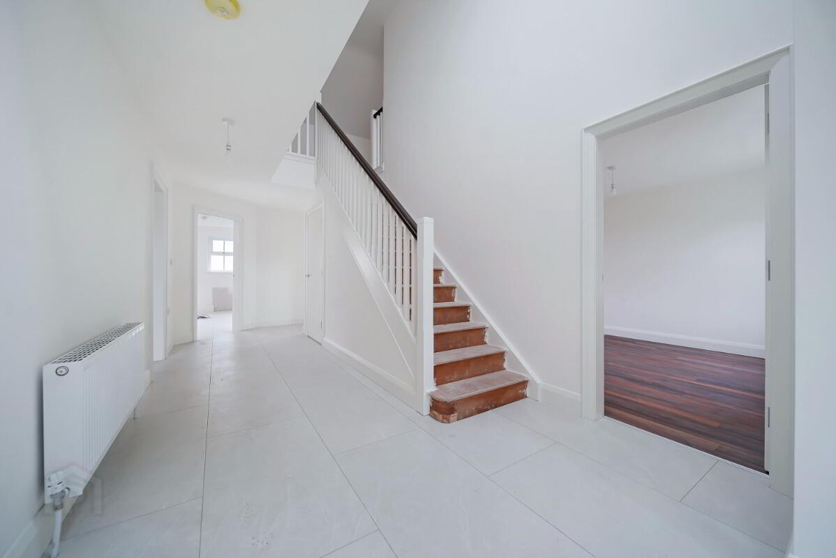 2 Esker Road 7 of 47