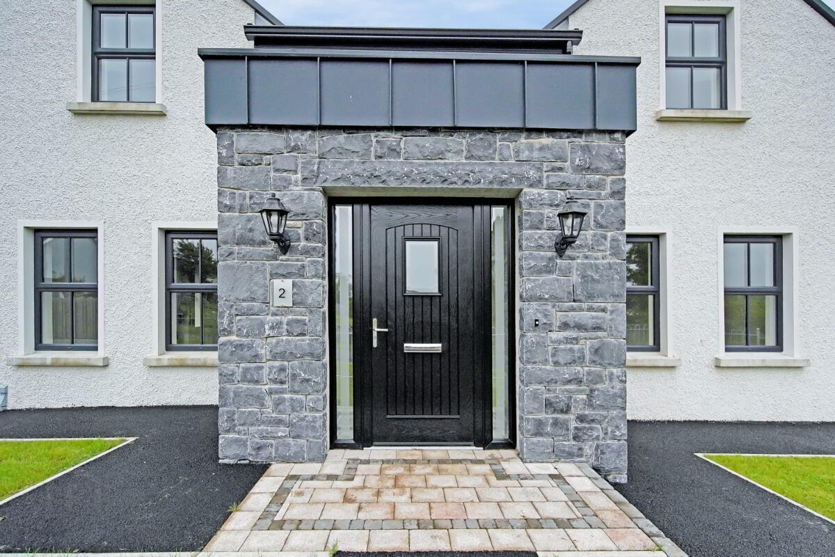 2 Esker Road 6 of 47