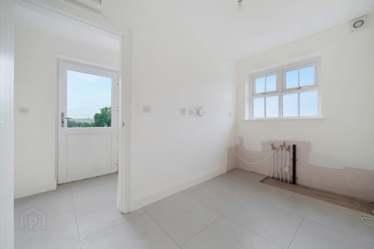 2 Esker Road 21 of 47