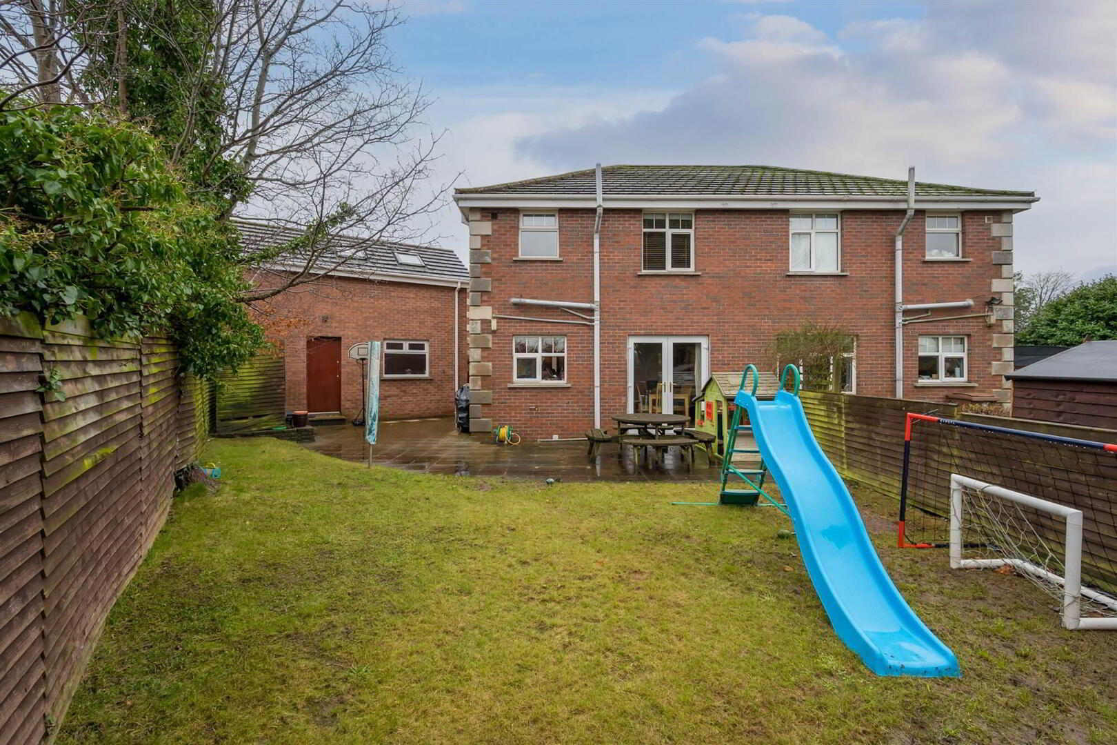12 Ashmount Park 22 of 23