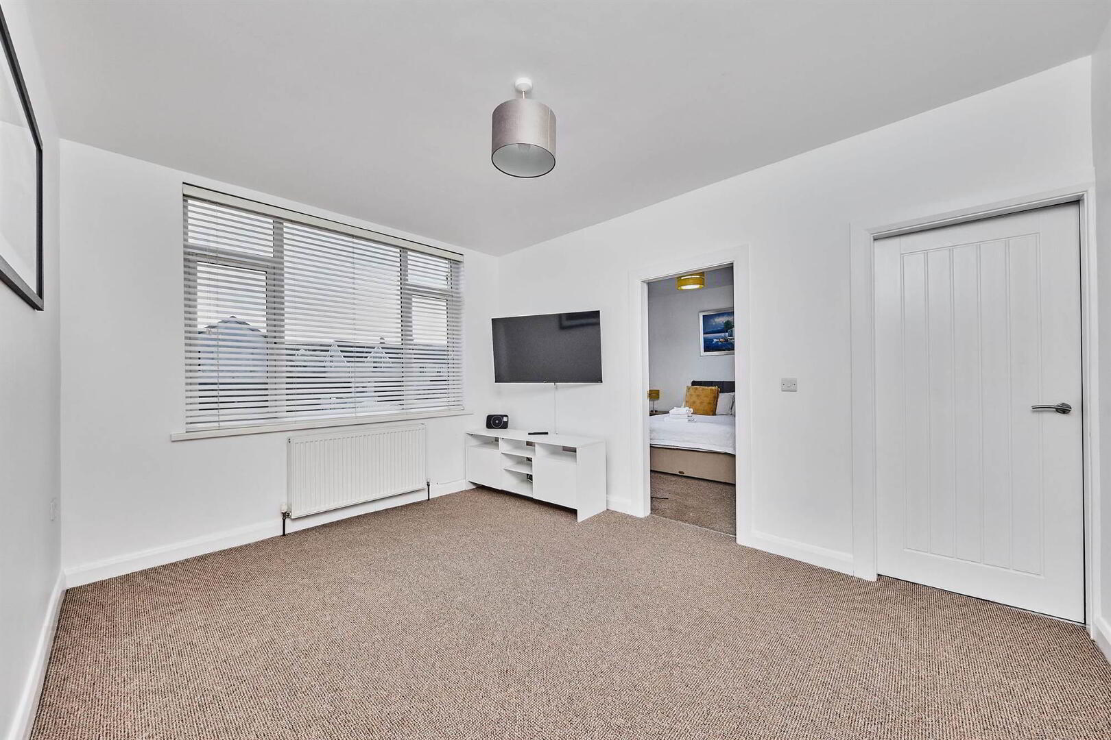 Apartment 2 27 Eglinton Street 5 of 15