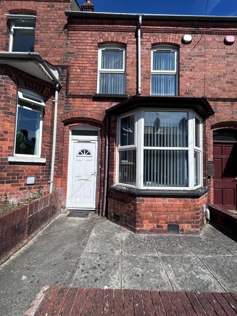 54 Sandhurst Gardens 1 of 12