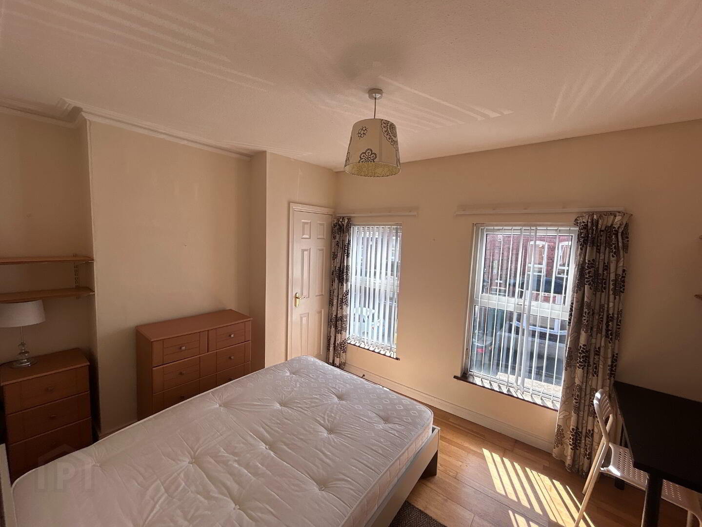54 Sandhurst Gardens 11 of 12