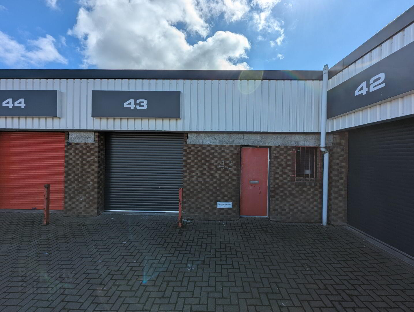 Unit 43 LEDCOM Bank Road Business Park, 100 Bank Road