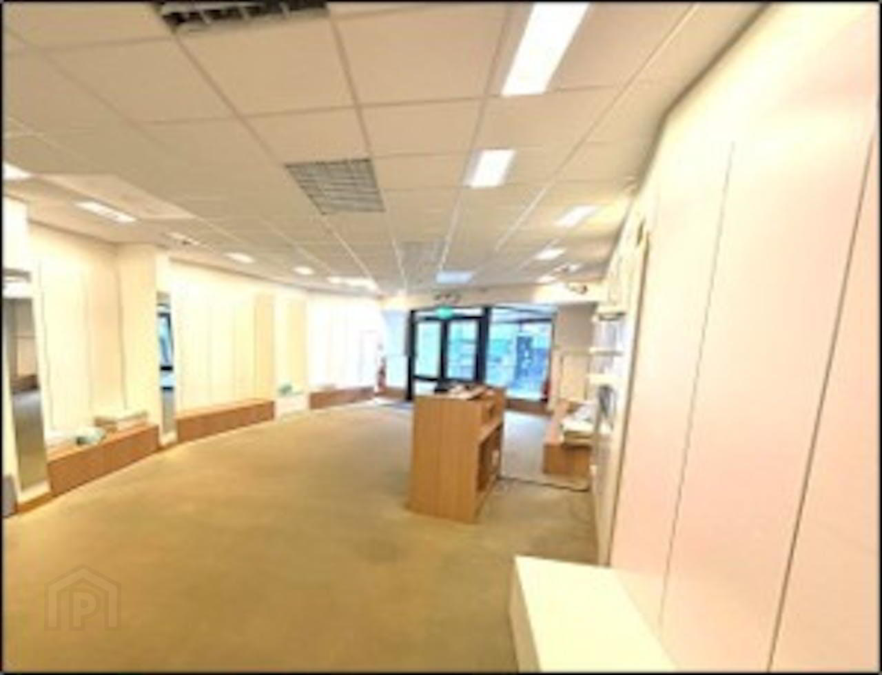 7 Market Place 2 of 2