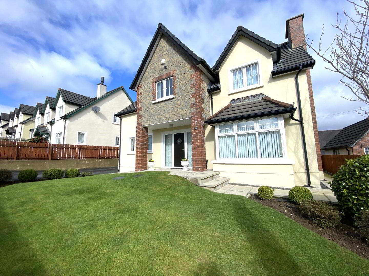 14 Tollymore Brae