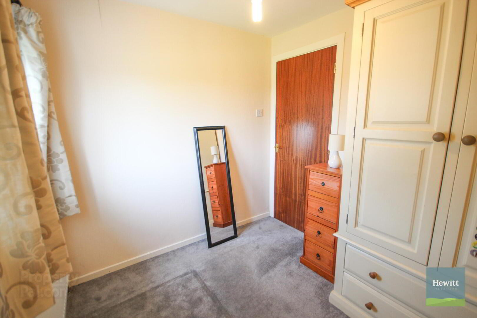 12 Newtown Terrace 18 of 21
