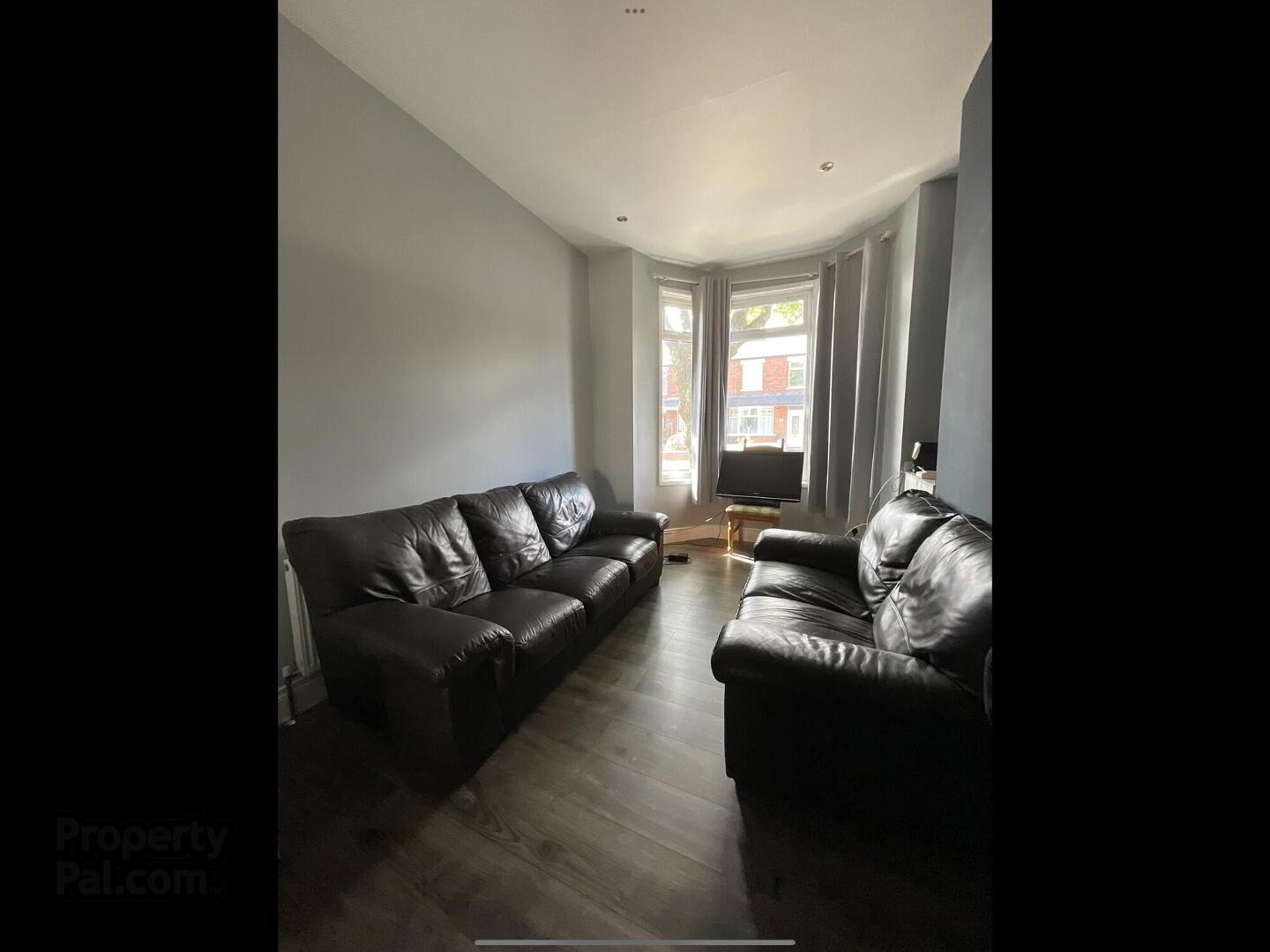 Room 2 Shared House, 123 Alexandra Park Avenue 7 of 7