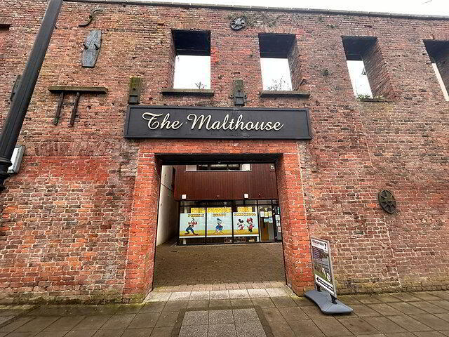27 The Malthouse