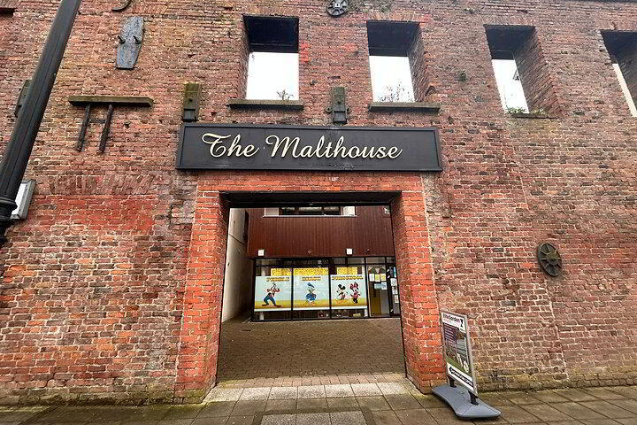 27 The Malthouse 1 of 7