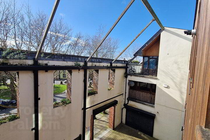 27 The Malthouse 6 of 7