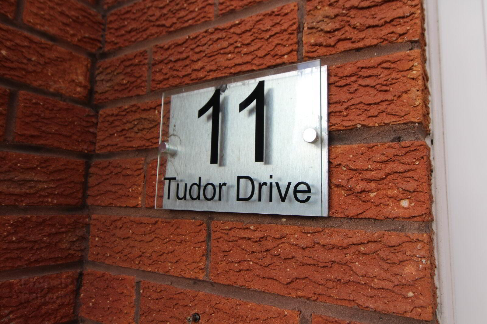 11 Tudor Drive