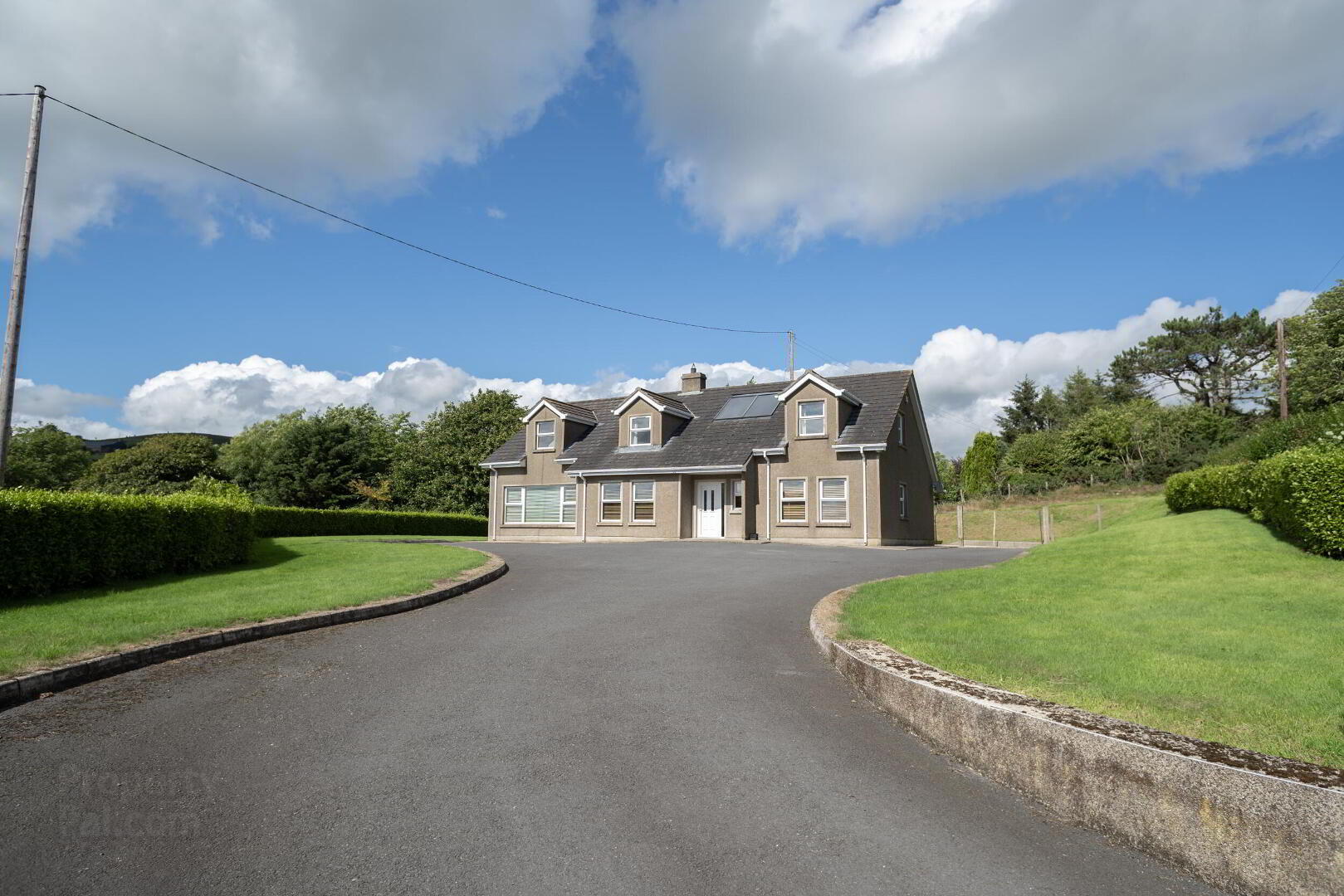 81 Ballyvally Road