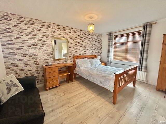 Amore B & B, 13 Columbcille Court 4 of 10