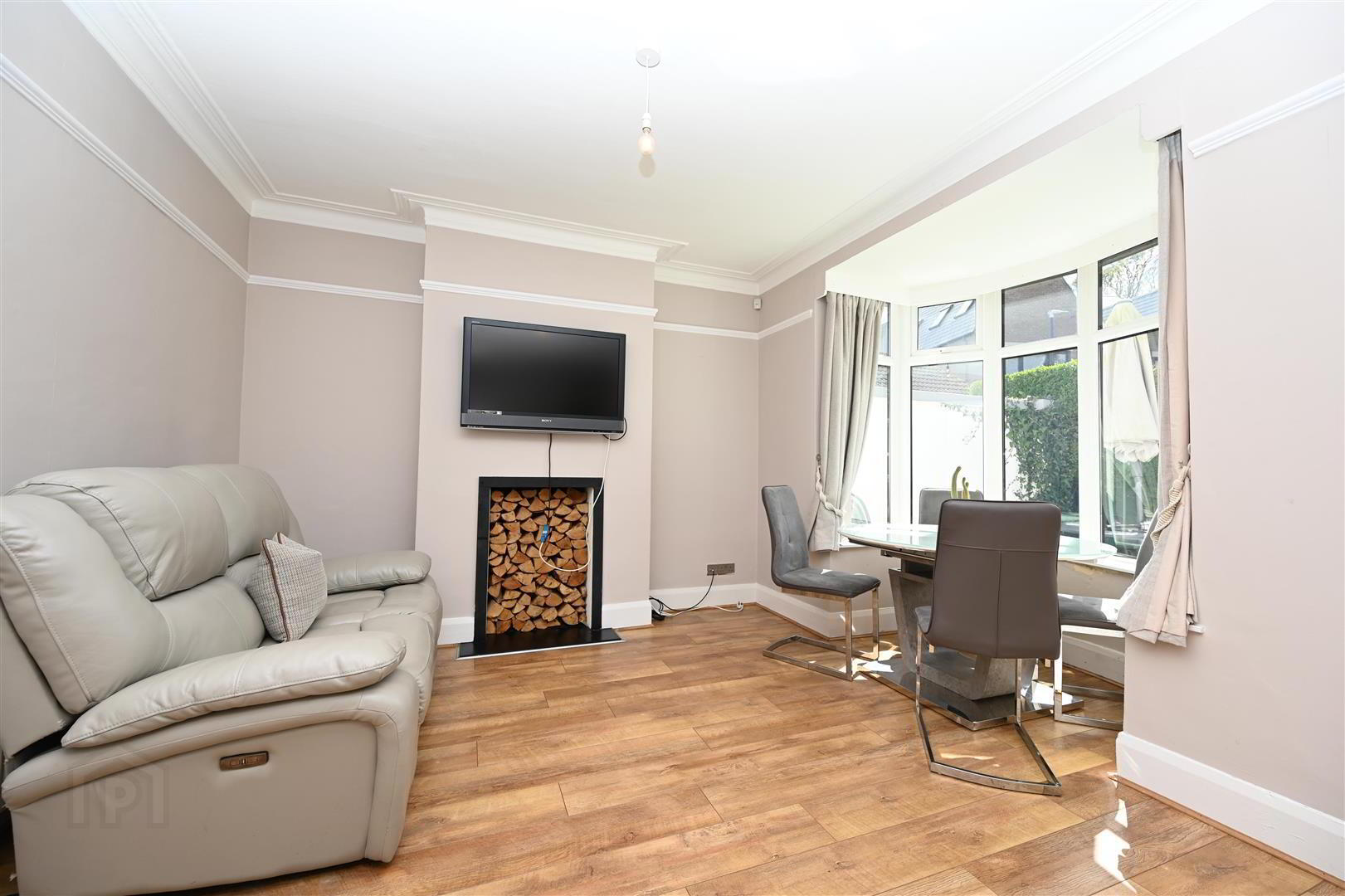 57 Shandon Park 6 of 21