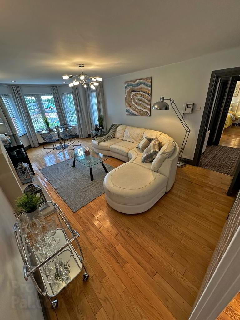 Luxury Apartment To Rent, Annadale