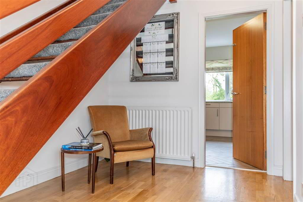 8 Cranfield Road 6 of 60