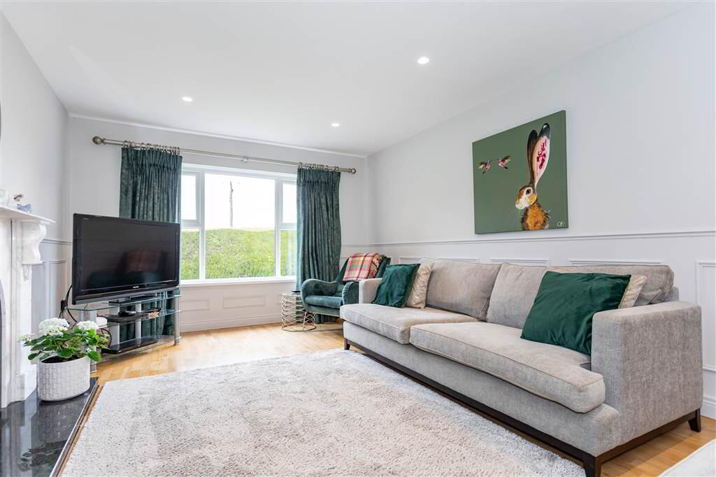 8 Cranfield Road 9 of 60