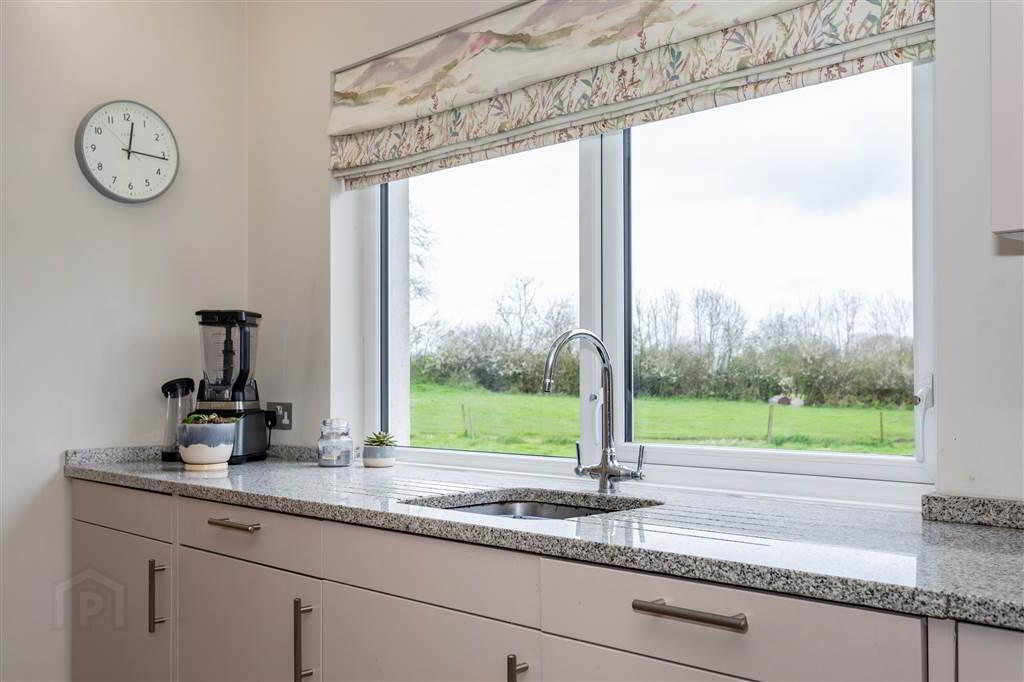 8 Cranfield Road 17 of 60