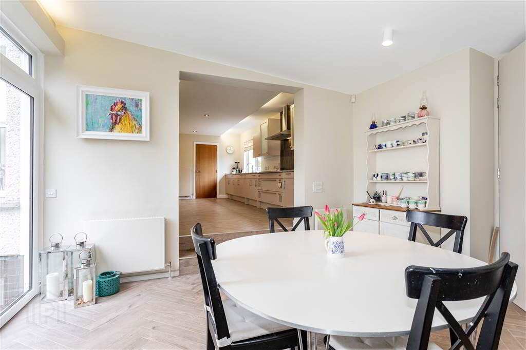 8 Cranfield Road 21 of 60