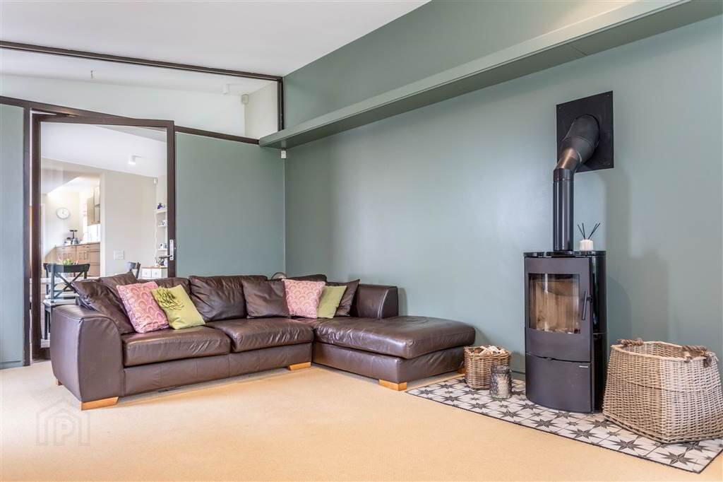 8 Cranfield Road 25 of 60