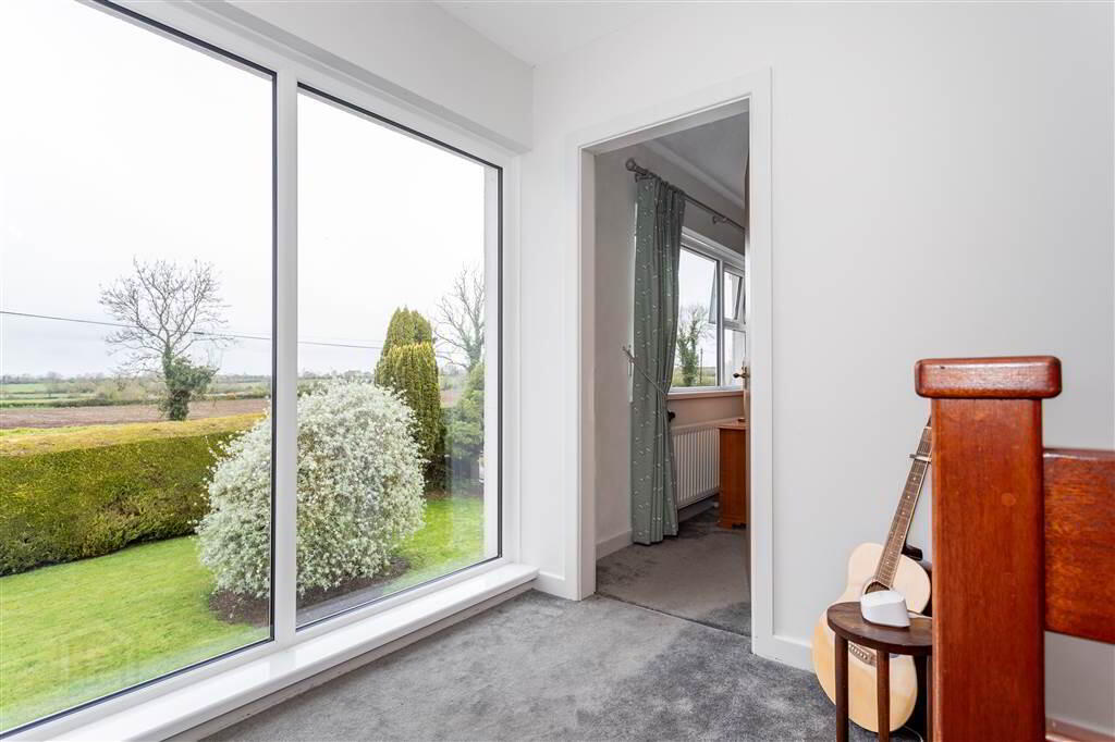 8 Cranfield Road 36 of 60