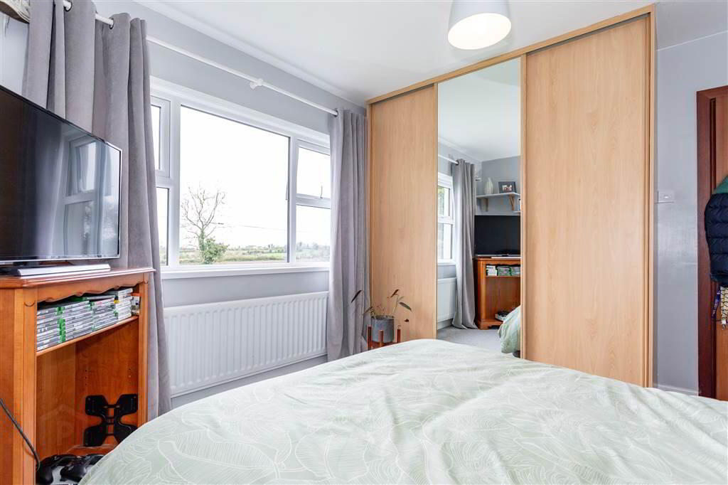 8 Cranfield Road 45 of 60