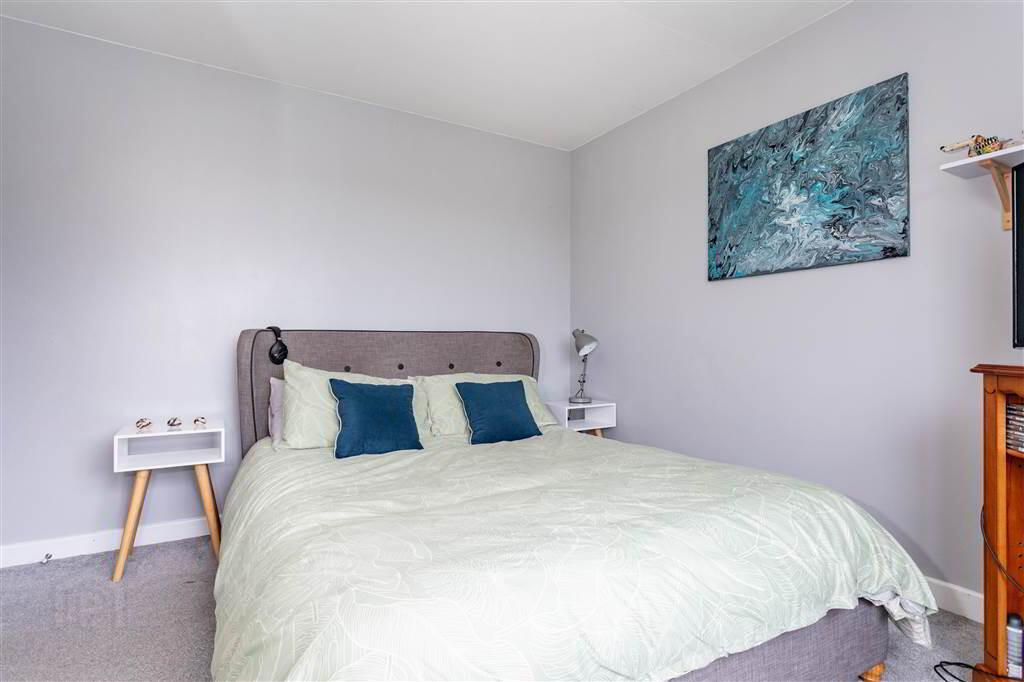 8 Cranfield Road 46 of 60