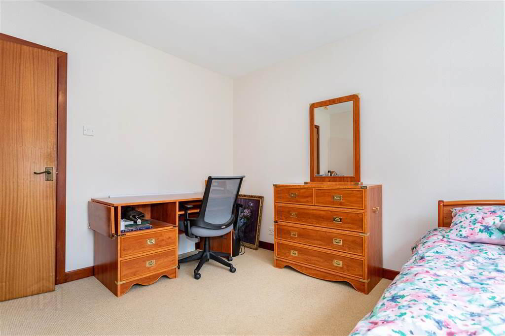 8 Cranfield Road 48 of 60