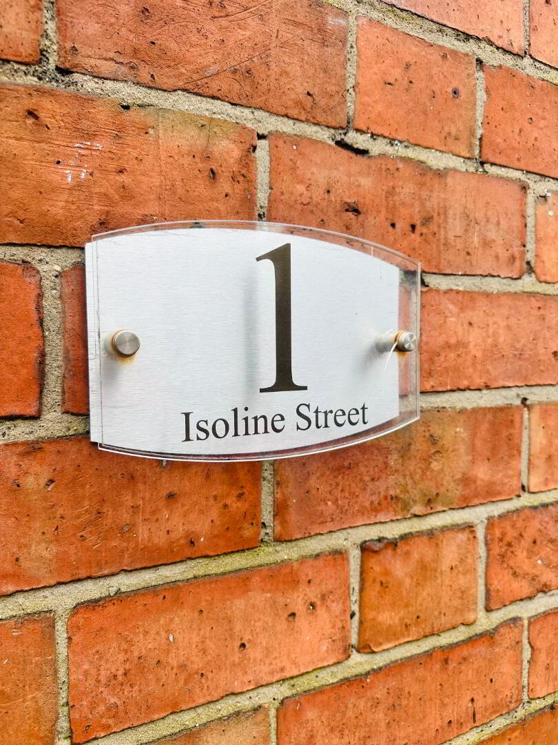 1 Isoline Street