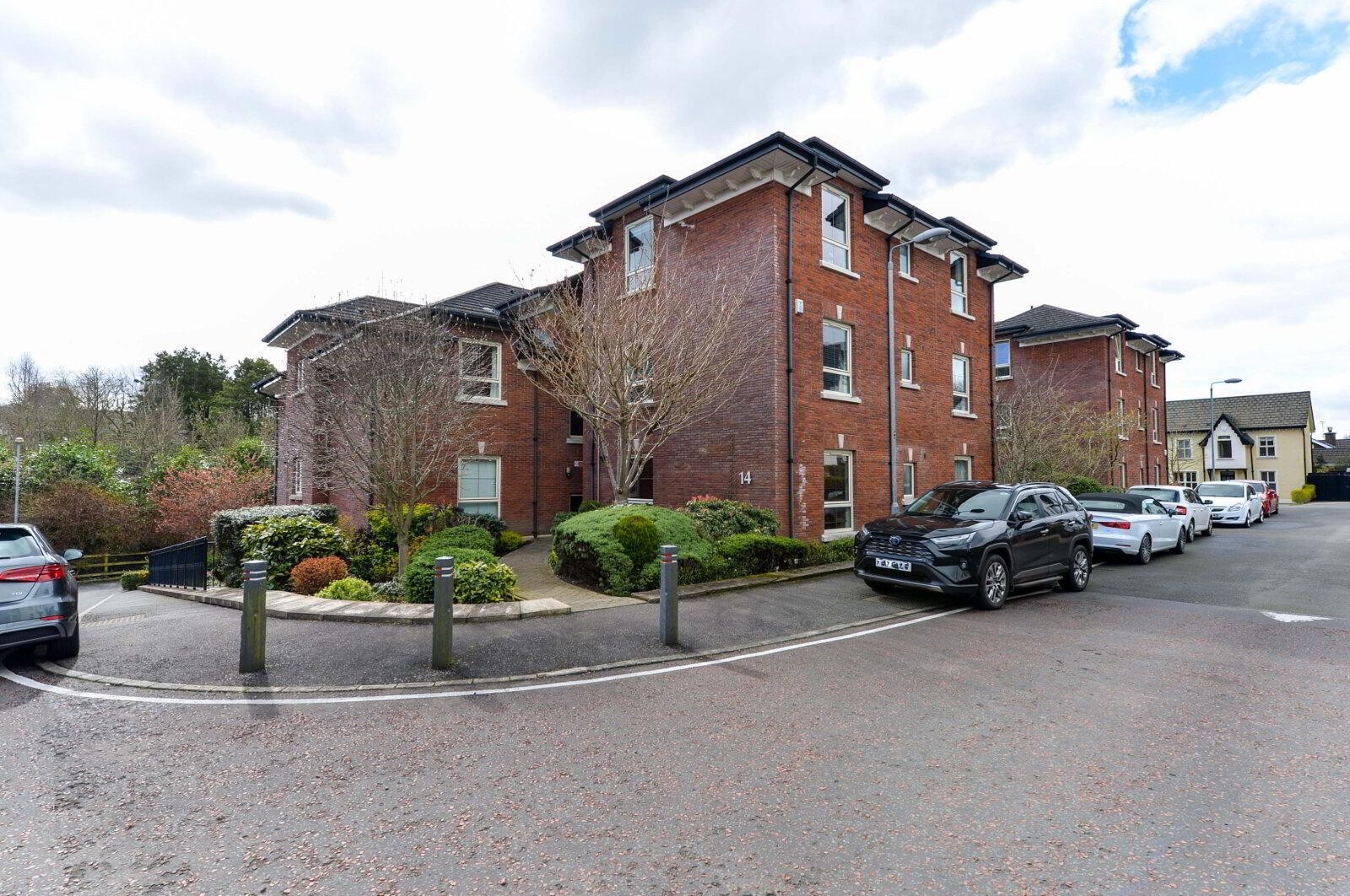 Apartment 9 14 Burghley Mews