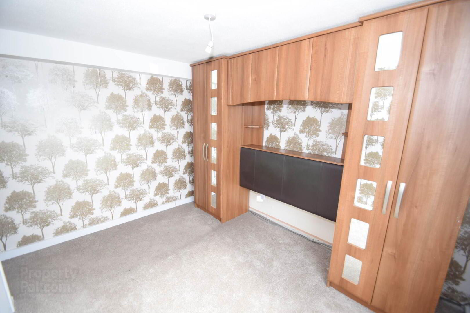 8c Carrigart Avenue 12 of 17