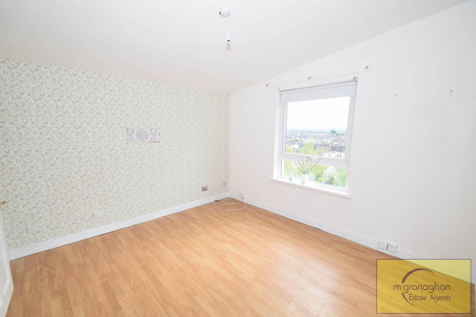 8c Carrigart Avenue 5 of 18
