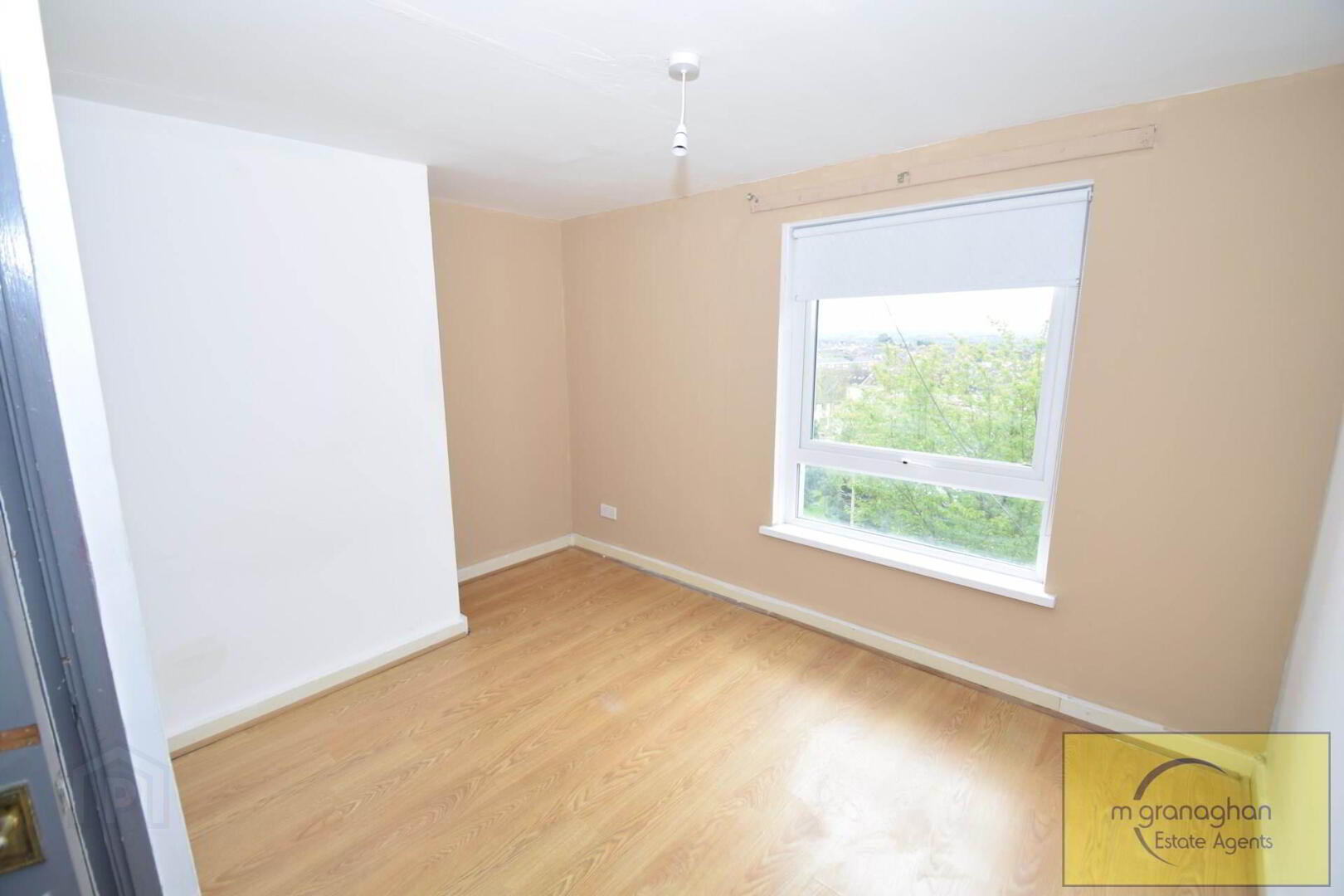 8c Carrigart Avenue 13 of 18