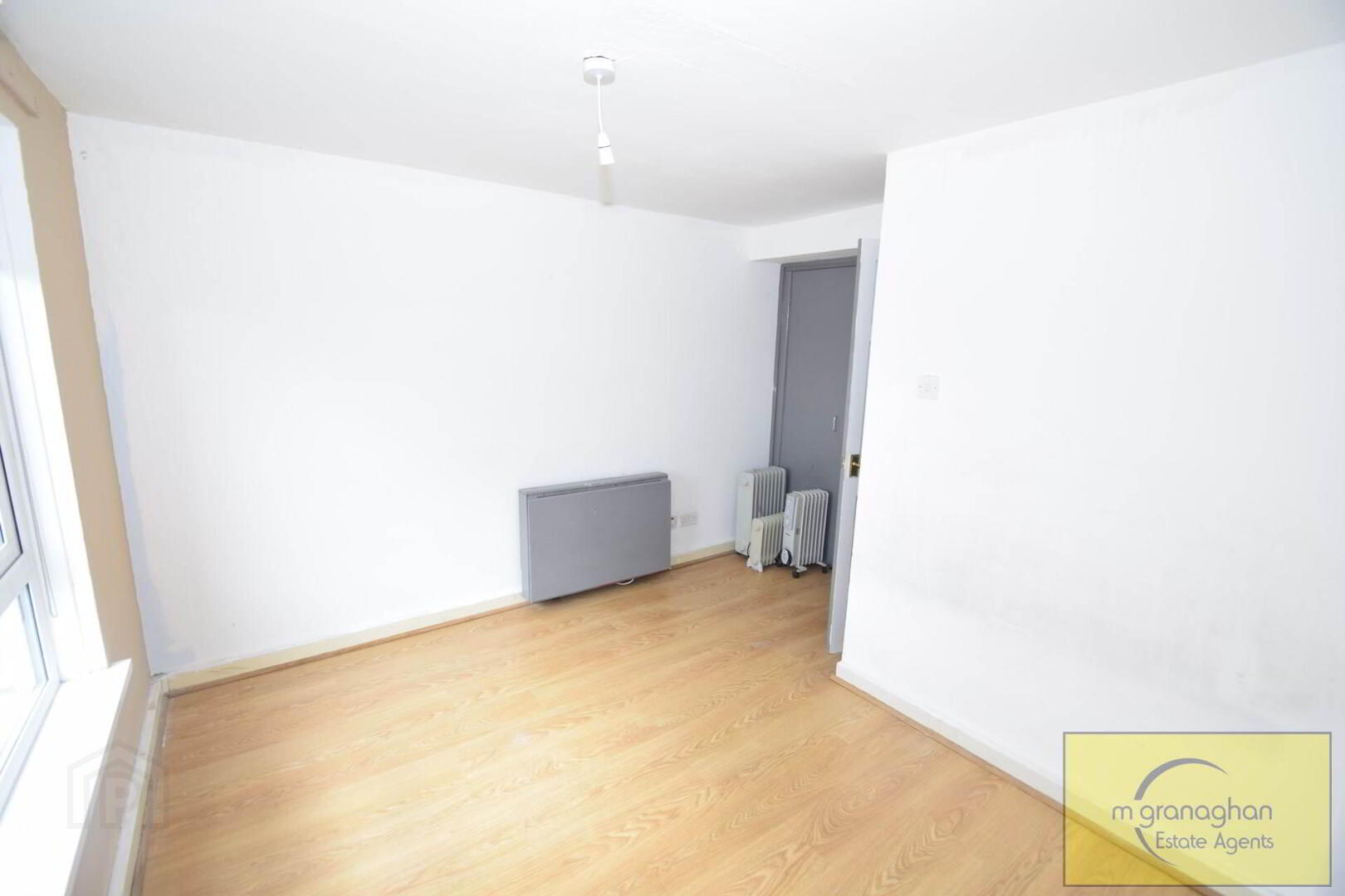 8c Carrigart Avenue 14 of 18