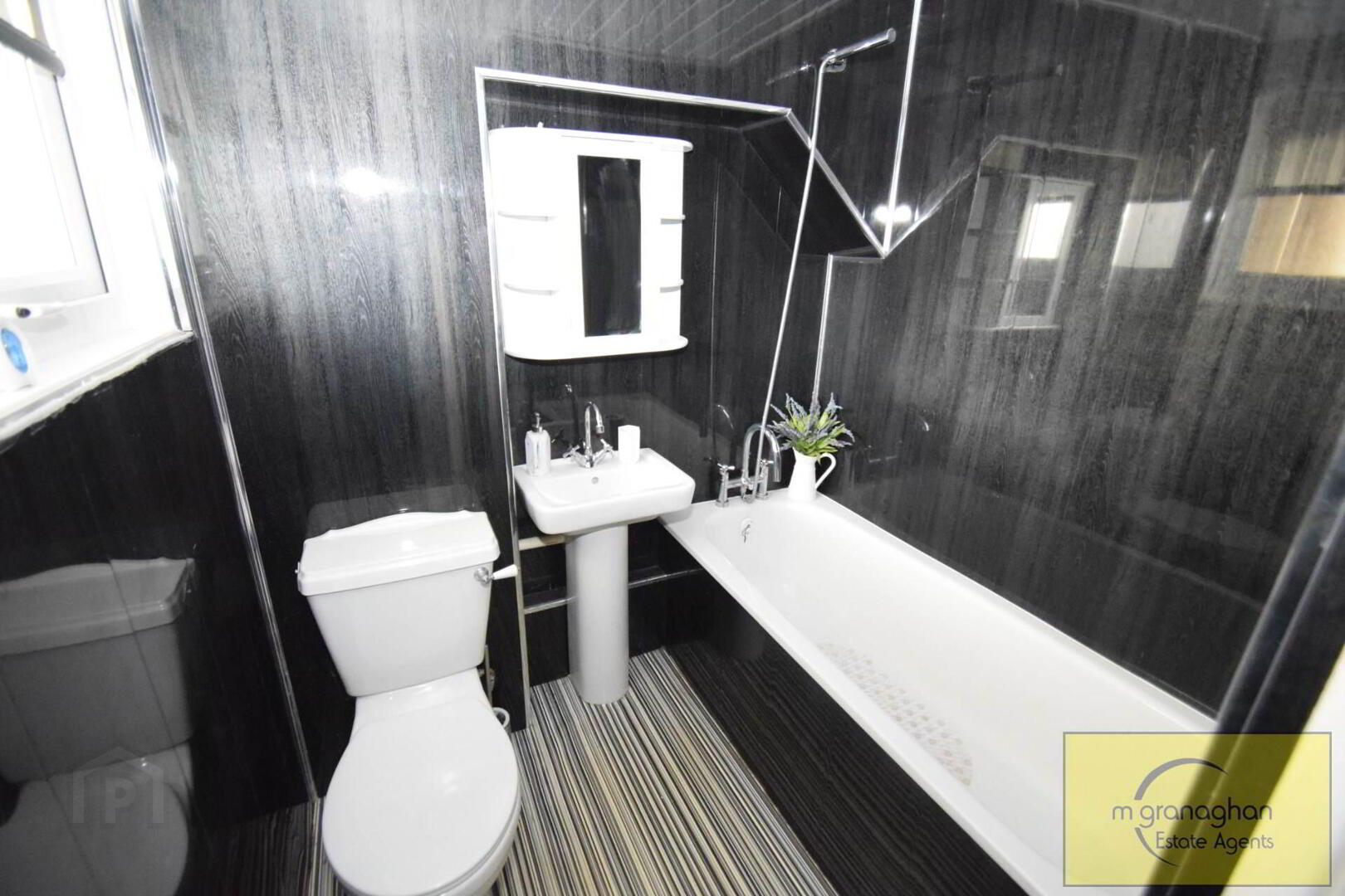8c Carrigart Avenue 15 of 18