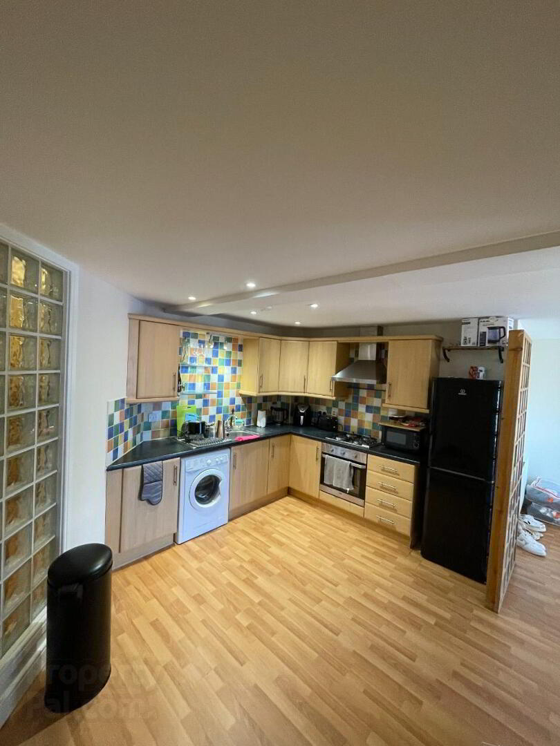 6 Sullivan Court, 6 Sullivan Place 3 of 16