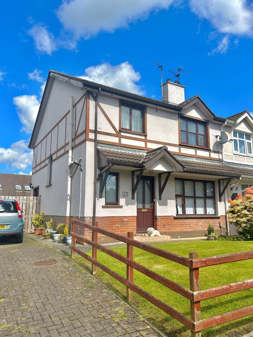 48 The Meadows, Derry