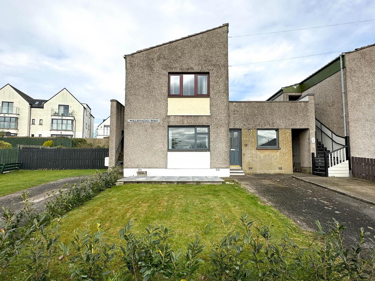 Apt 49, Mullaghacall Road