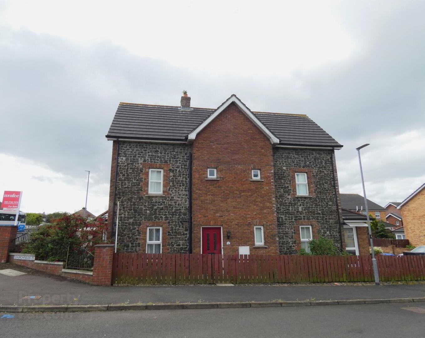 24 Churchfields 1 of 19