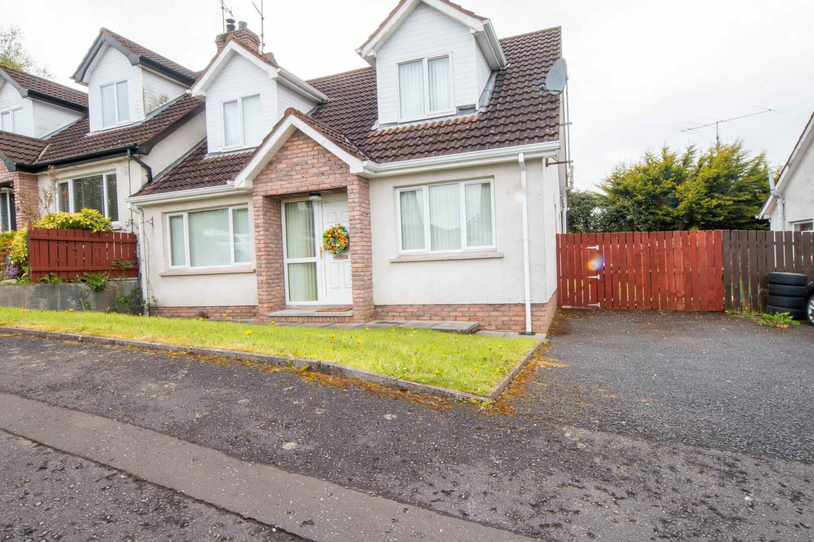 31 Tullymore Downs, Armagh