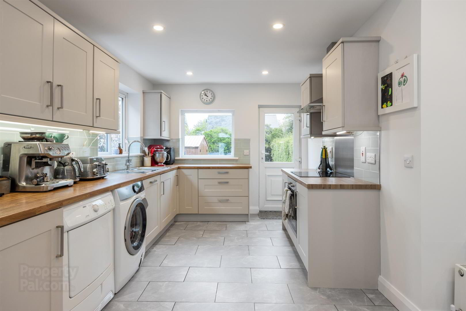 368 Castlereagh Road 8 of 27