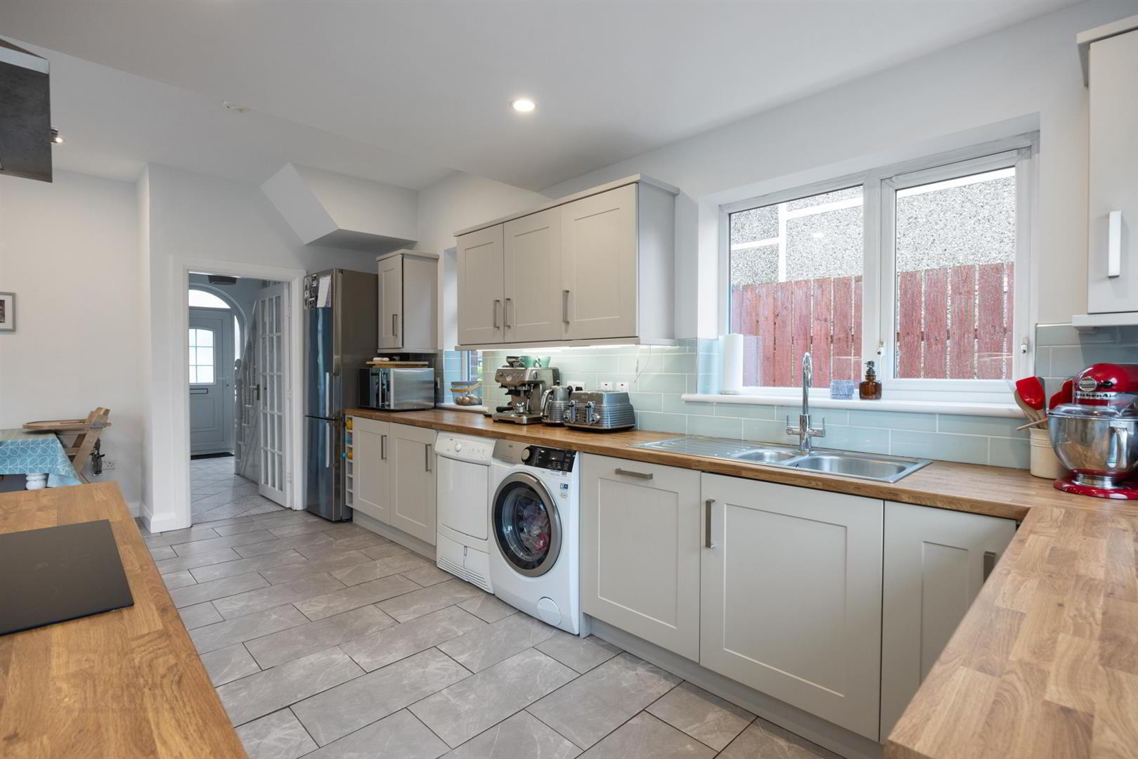 368 Castlereagh Road 9 of 27