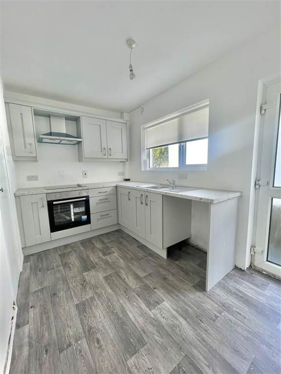 39 Monagh Road 7 of 17