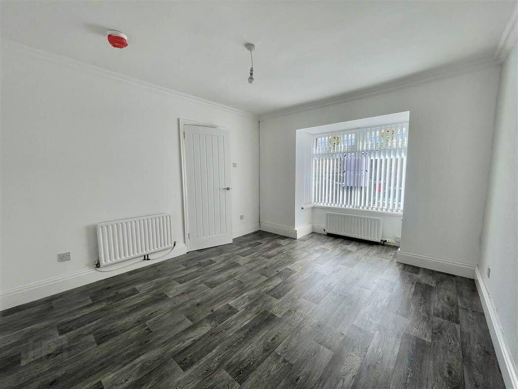 39 Monagh Road 6 of 17