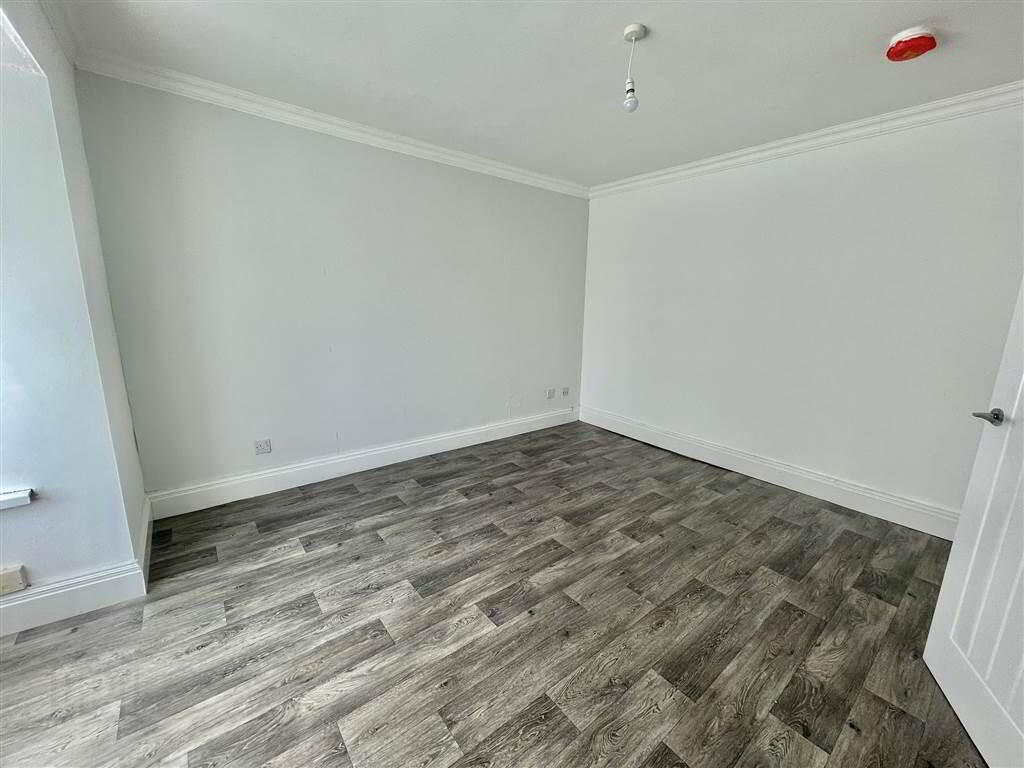 39 Monagh Road 5 of 17