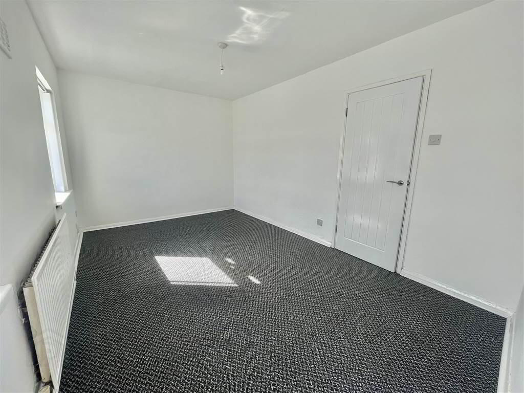 39 Monagh Road 12 of 17
