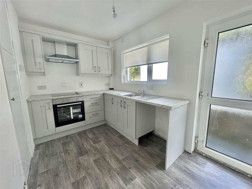 39 Monagh Road 8 of 17